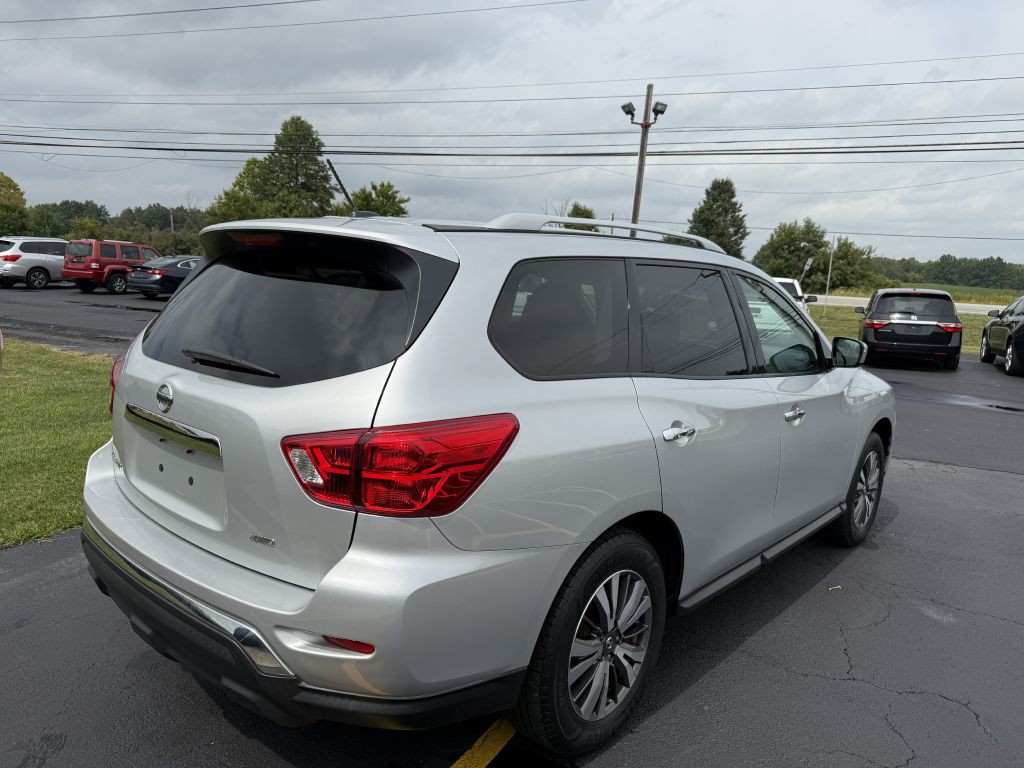 2018 Nissan Pathfinder Image 4