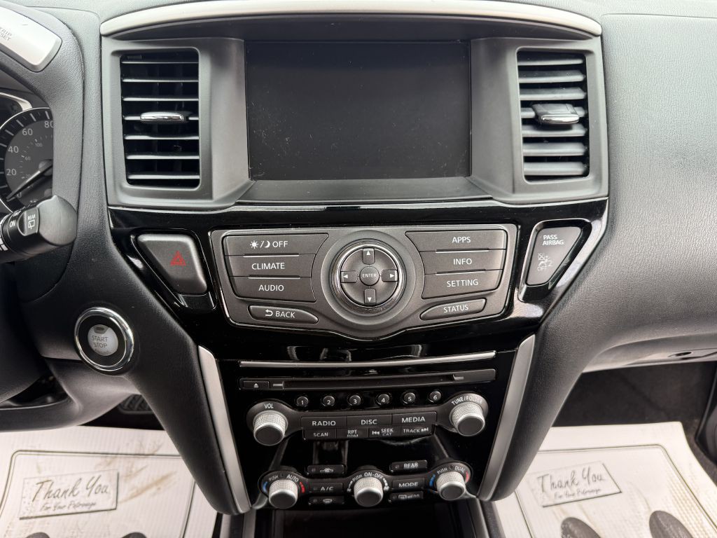 2018 Nissan Pathfinder Image 12