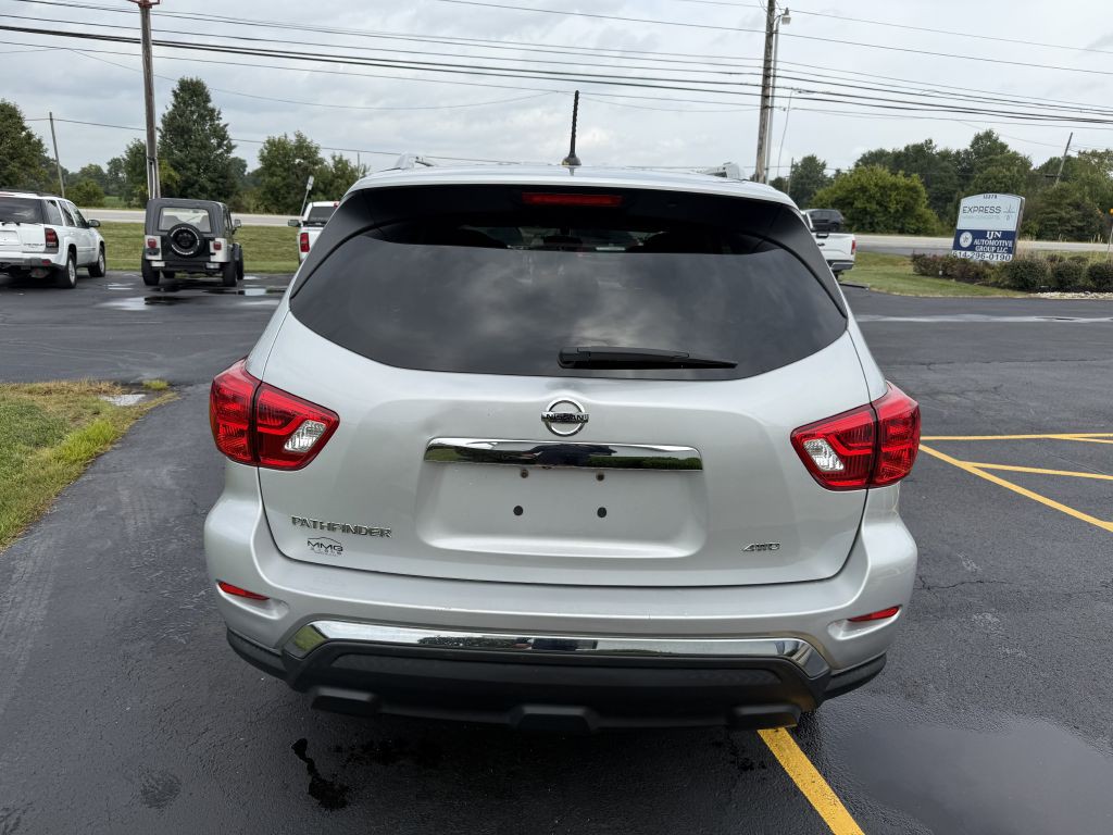 2018 Nissan Pathfinder Image 23