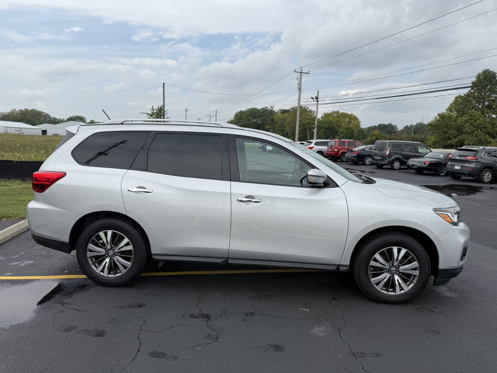 2018 Nissan Pathfinder Image 24