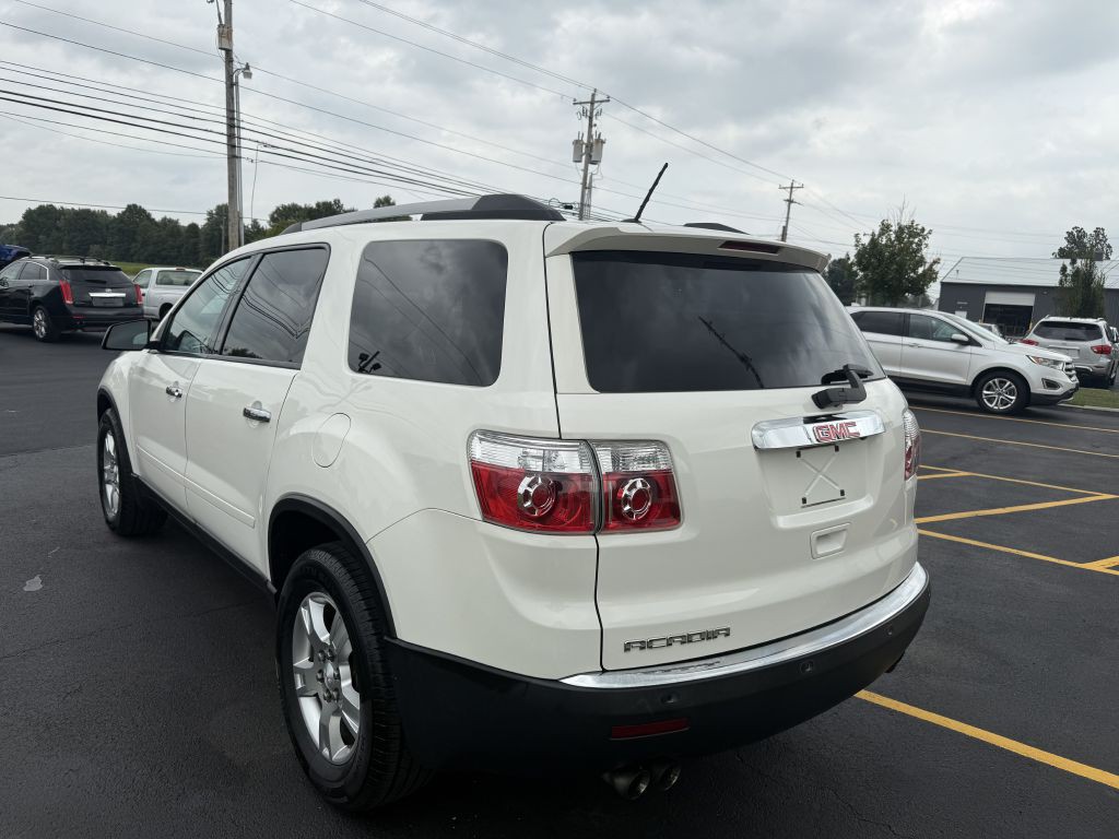2012 GMC Acadia Image 3