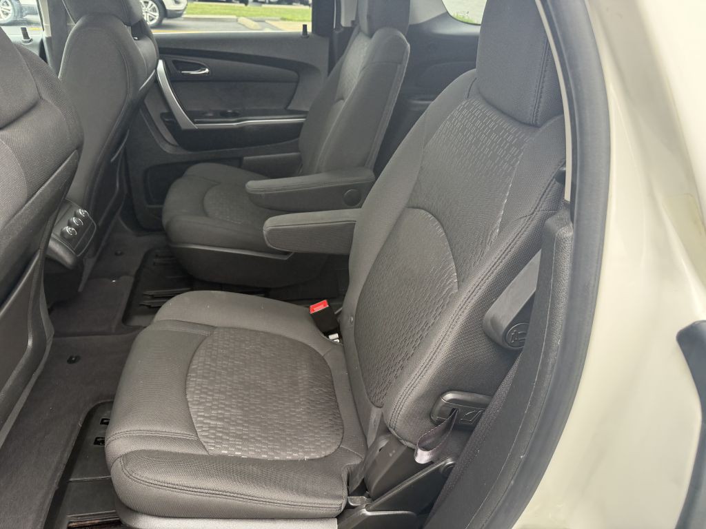 2012 GMC Acadia Image 7