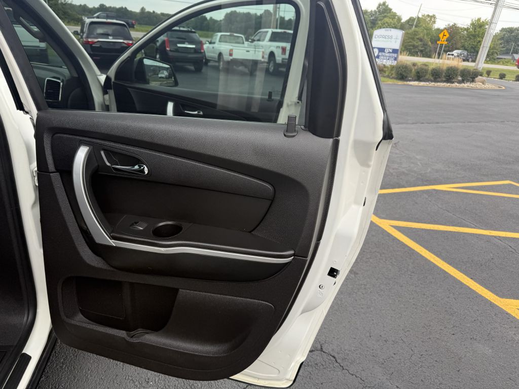 2012 GMC Acadia Image 18