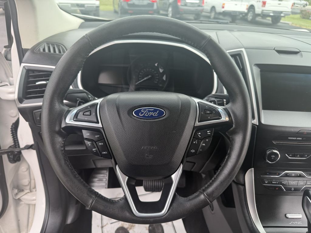 2015 Ford Edge Image 10