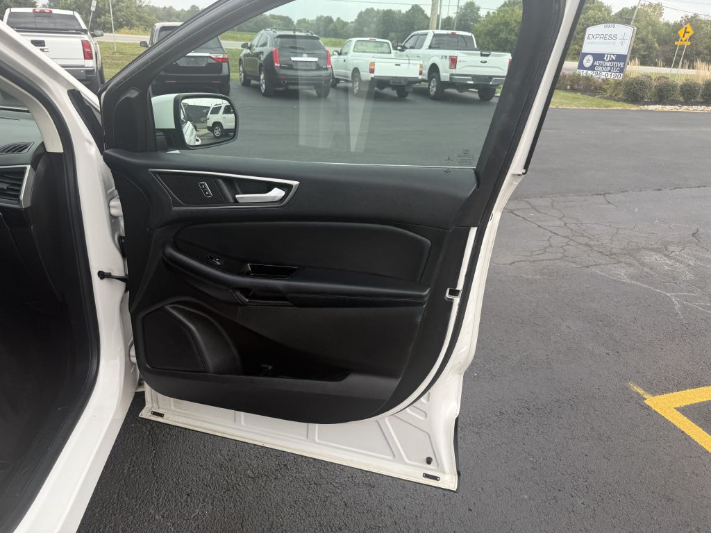 2015 Ford Edge Image 18