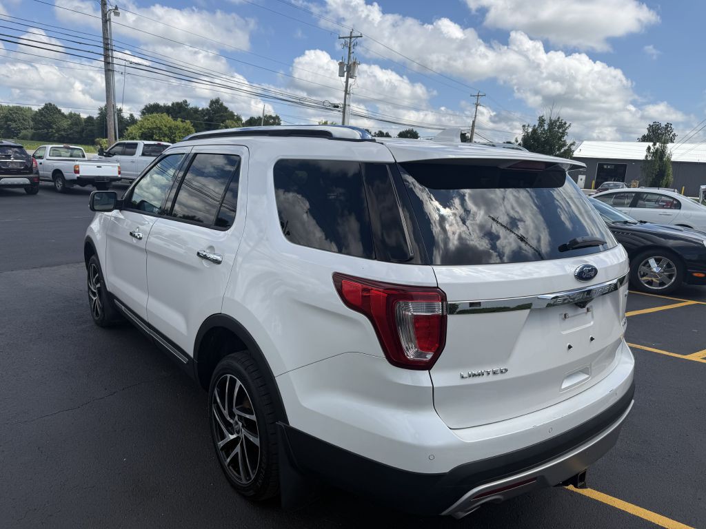 2017 Ford Explorer Image 3