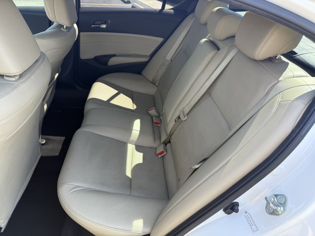 2016 Acura ILX Image 7