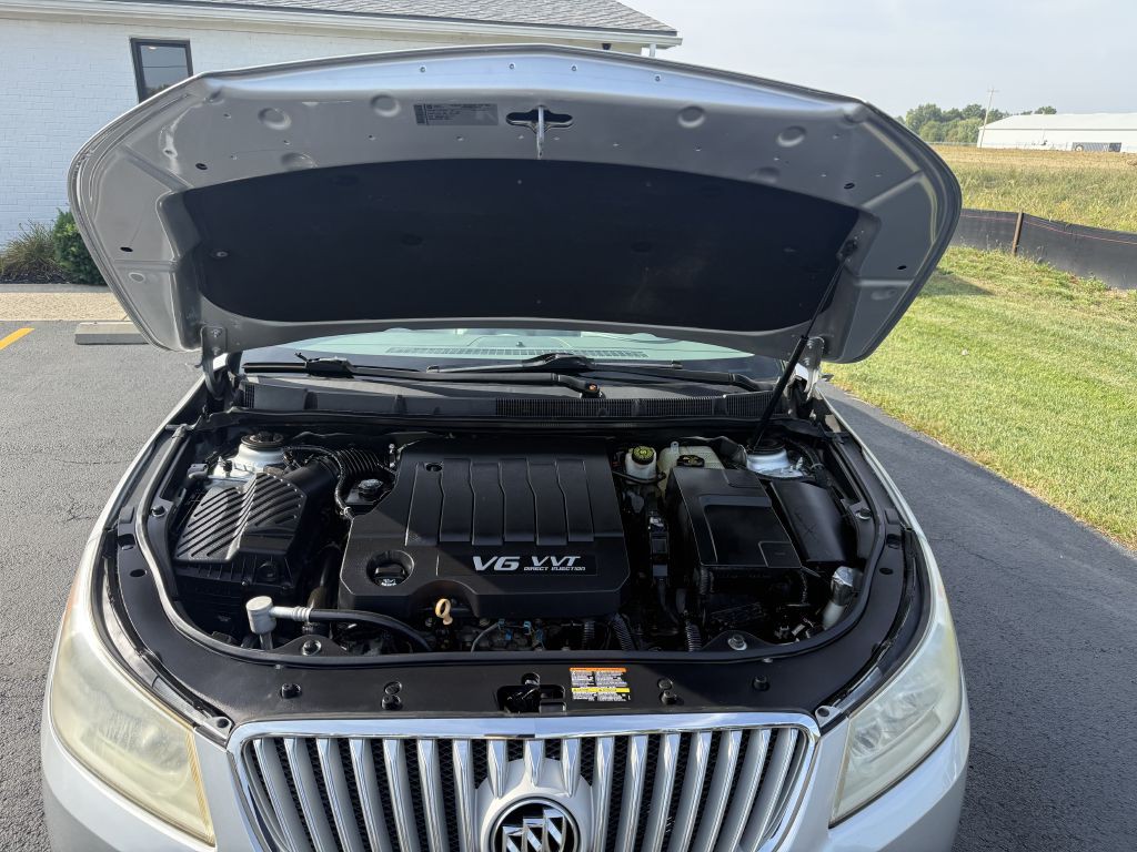 2011 Buick Lacrosse Image 21