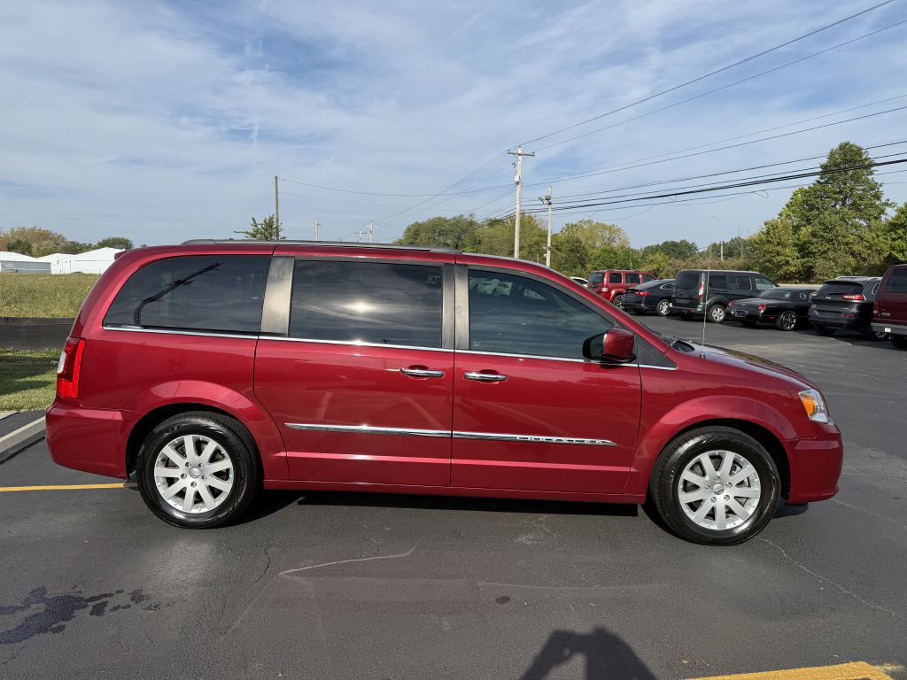 2015 Chrysler Town & Country Image 20