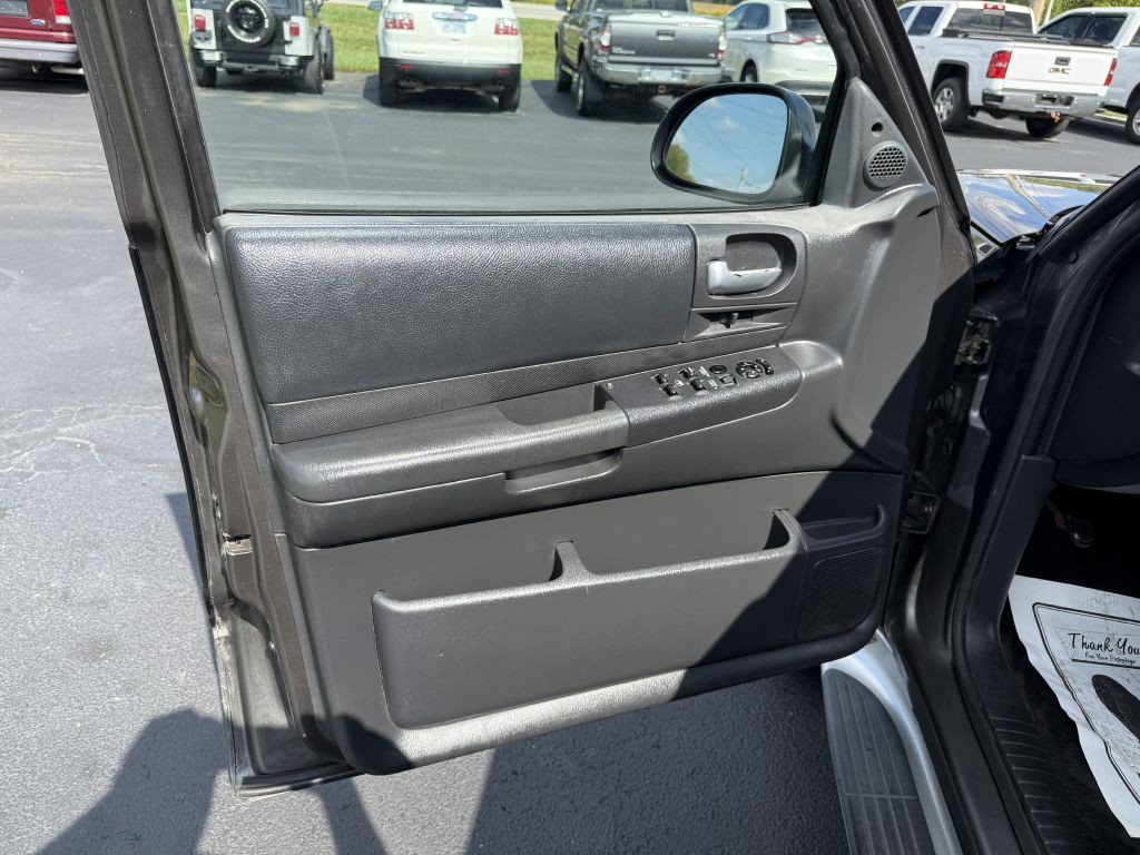 2003 Dodge Durango Image 13
