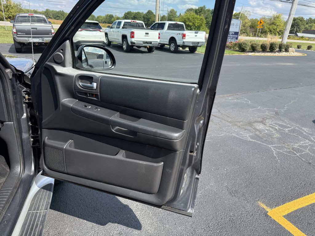 2003 Dodge Durango Image 16