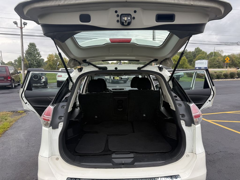 2016 Nissan Rogue Image 18