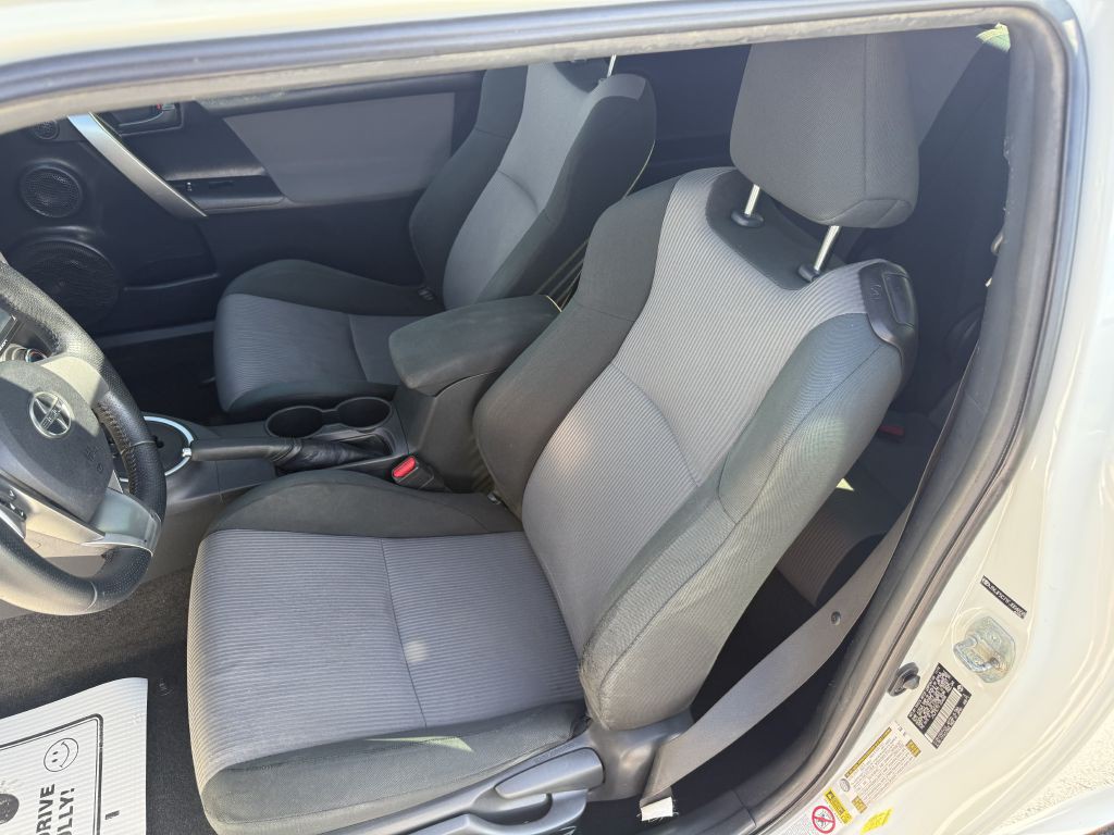 2015 Scion tC Image 6