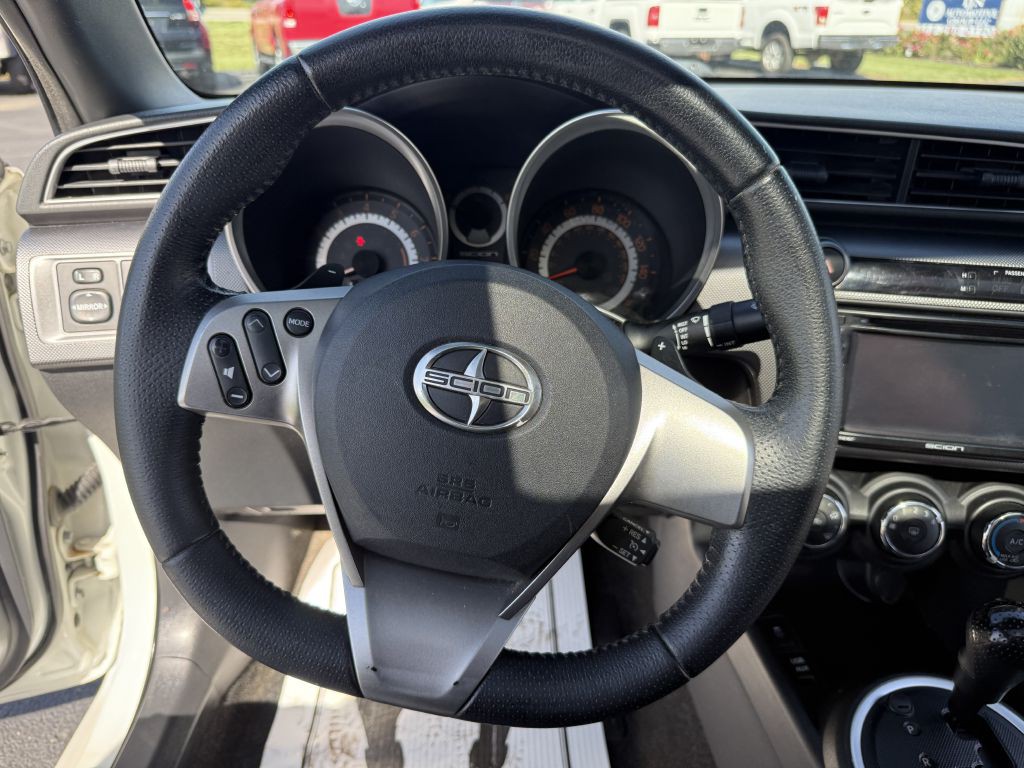 2015 Scion tC Image 9