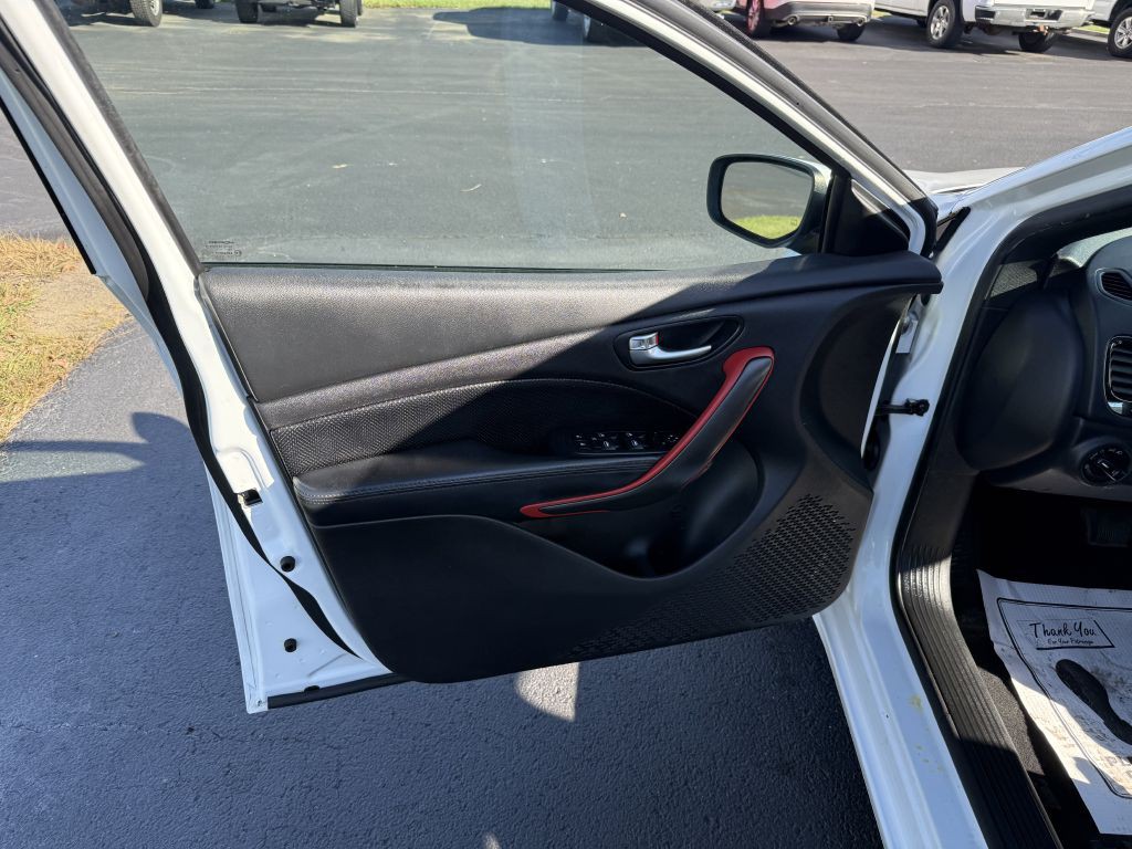 2015 Dodge Dart Image 14