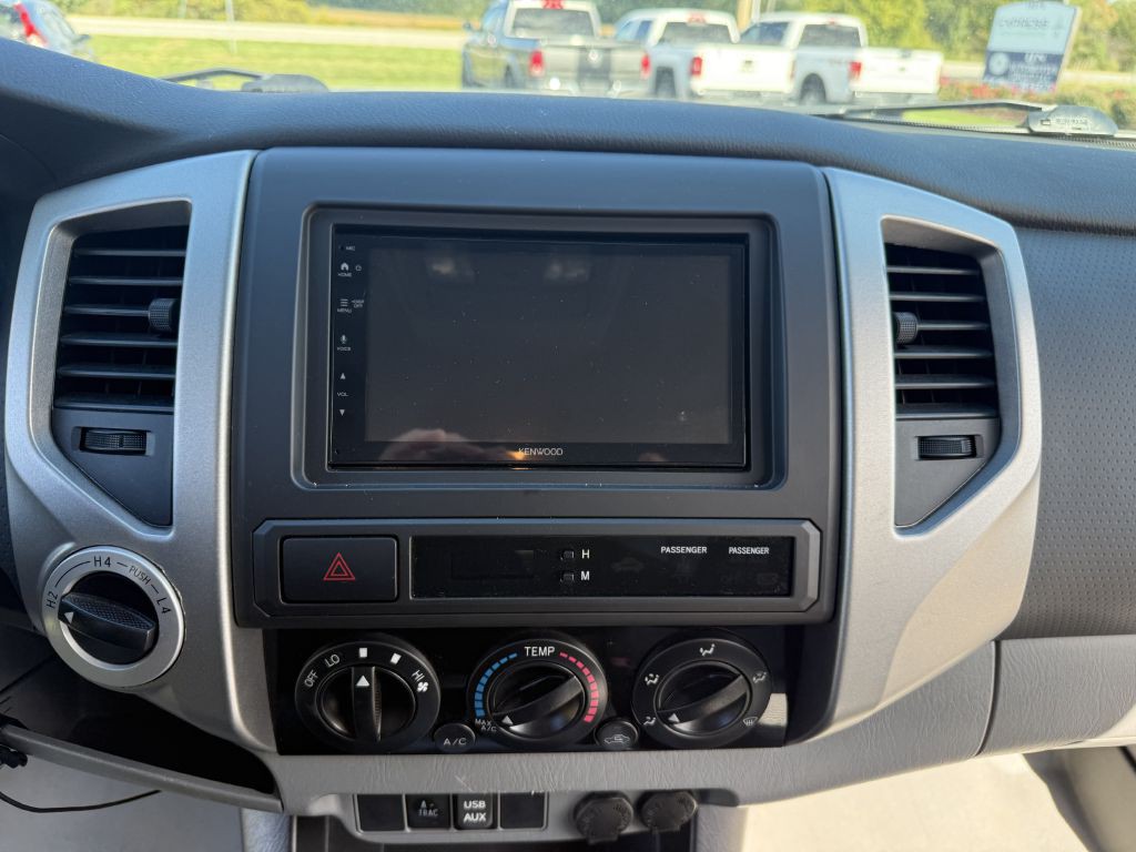 2012 Toyota Tacoma Image 11