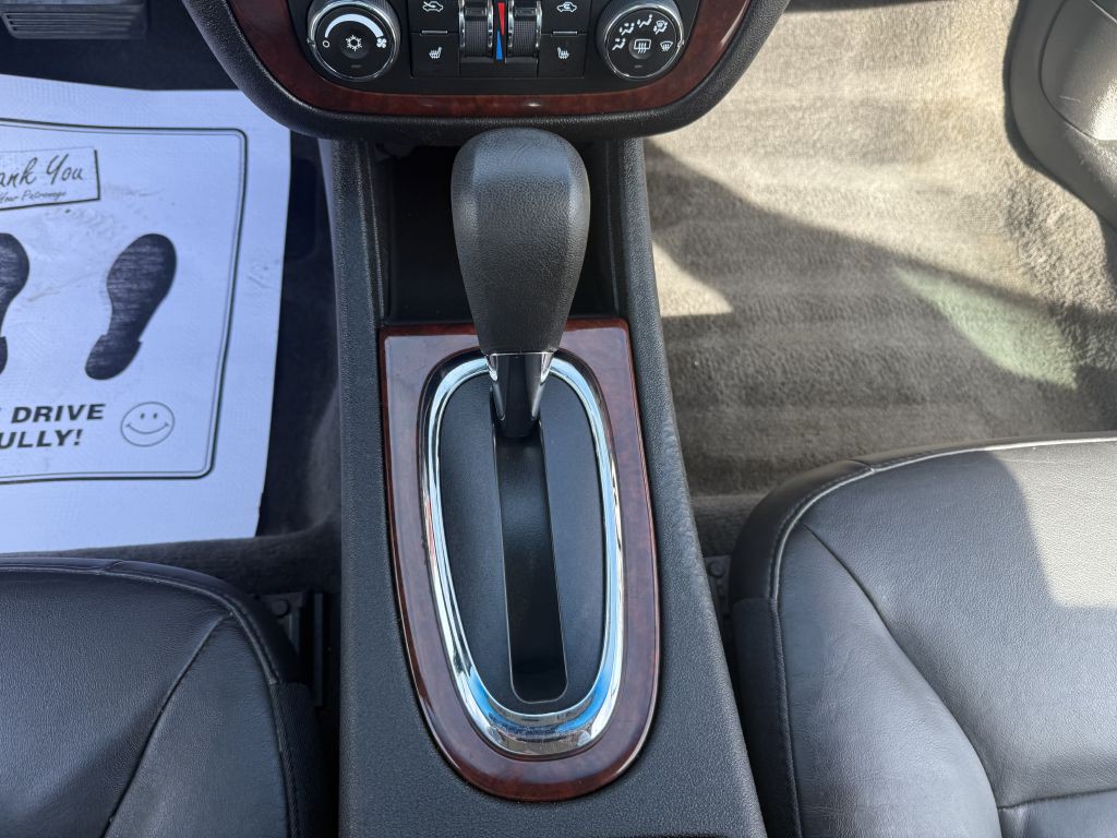 2010 Chevrolet Impala Image 11