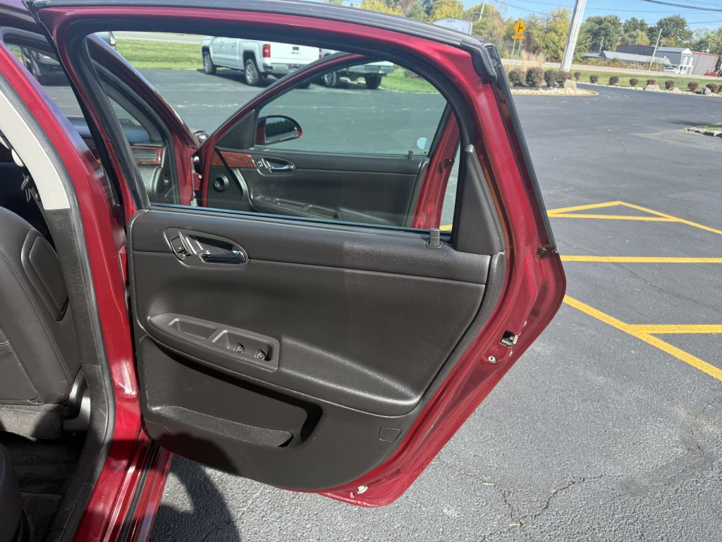 2010 Chevrolet Impala Image 16