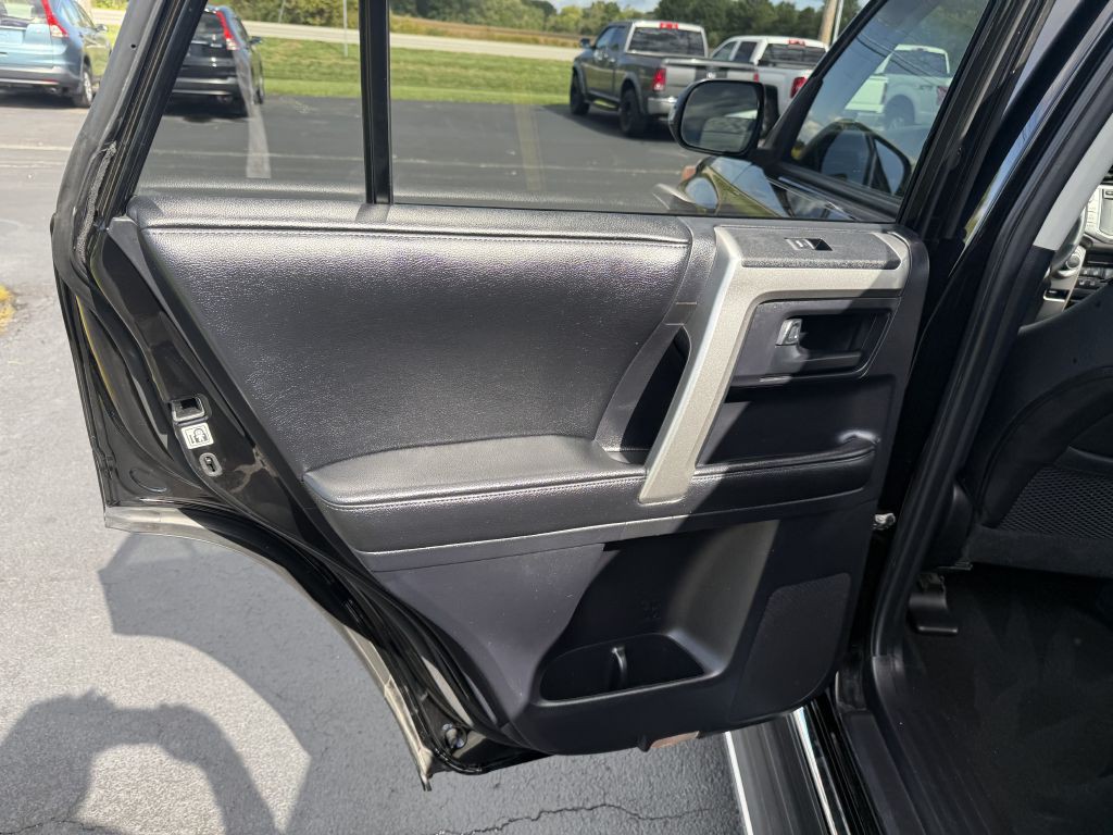 2013 Toyota 4Runner Image 16