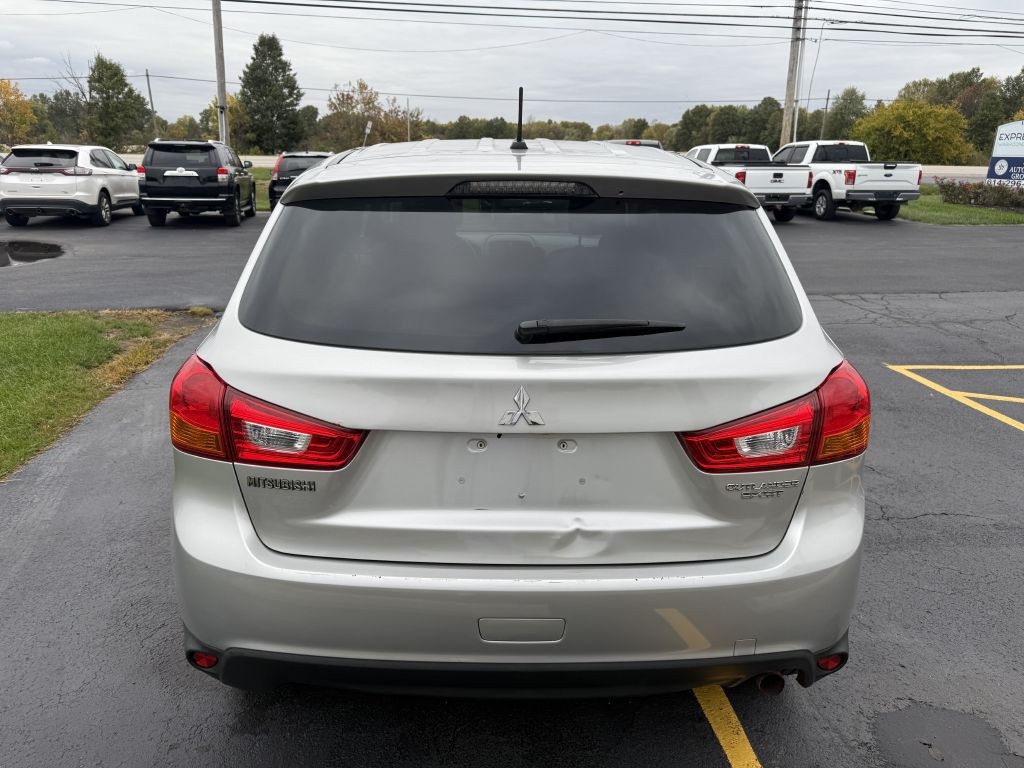 2015 Mitsubishi Outlander Image 22