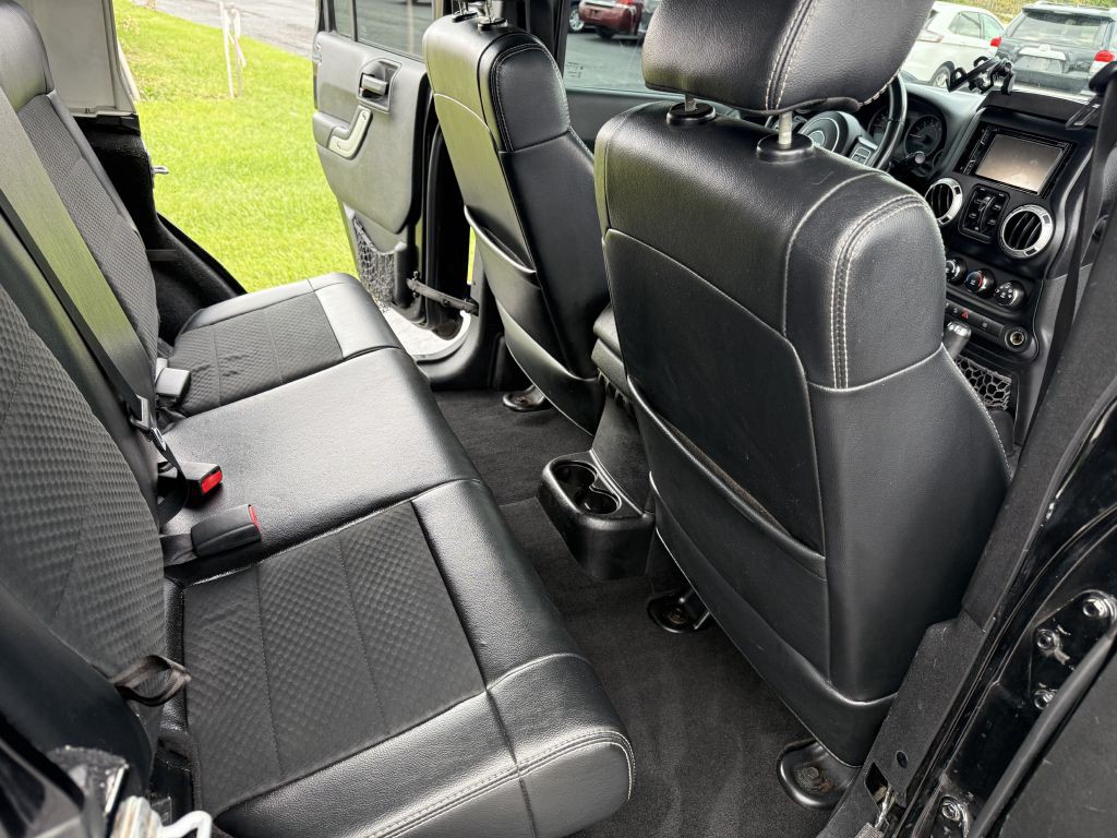 2012 Jeep Wrangler Unlimited Image 8
