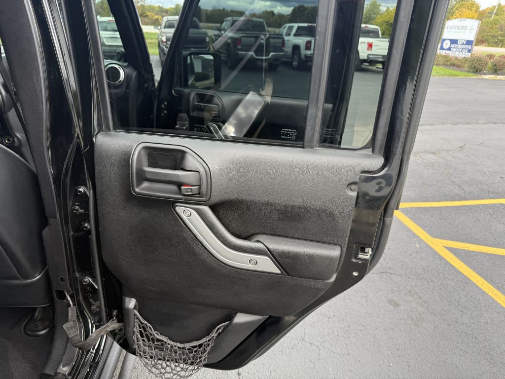 2012 Jeep Wrangler Unlimited Image 14