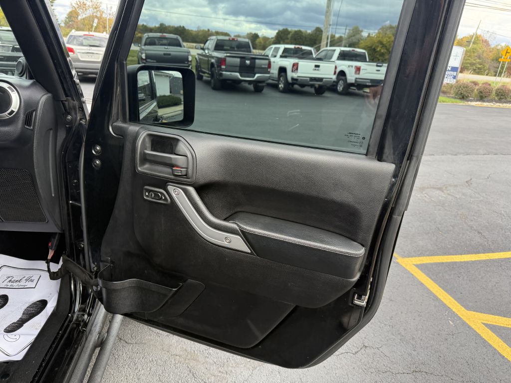 2012 Jeep Wrangler Unlimited Image 15