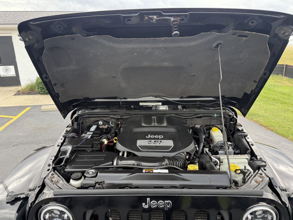 2012 Jeep Wrangler Unlimited Image 17