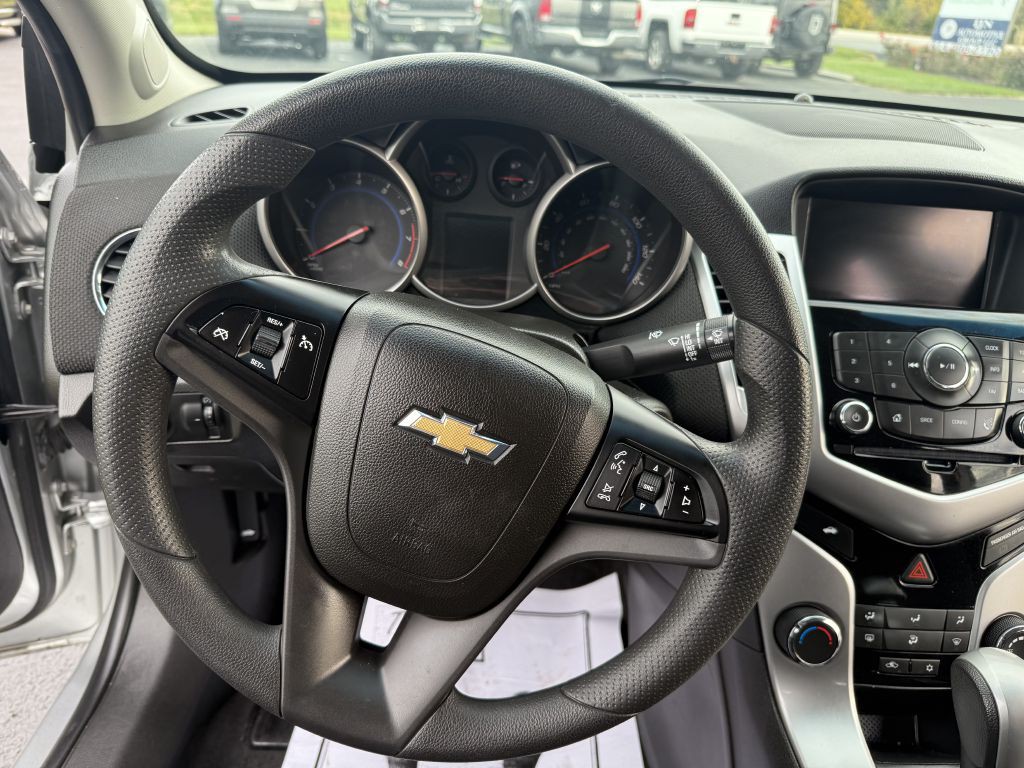 2016 Chevrolet Cruze Image 10