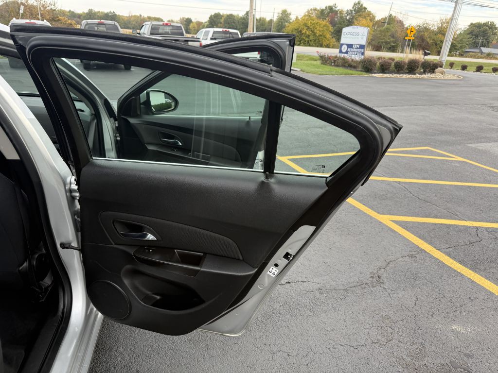 2016 Chevrolet Cruze Image 16