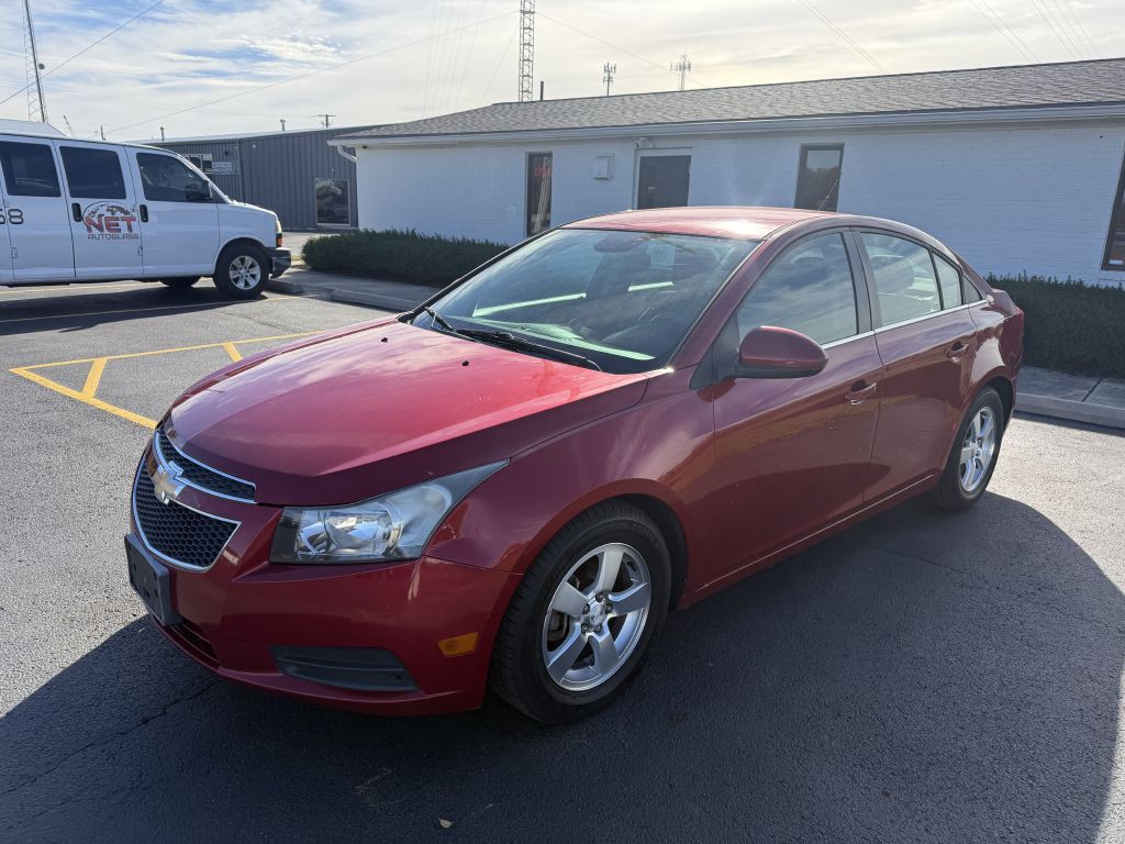 2013 Chevrolet Cruze Image 2