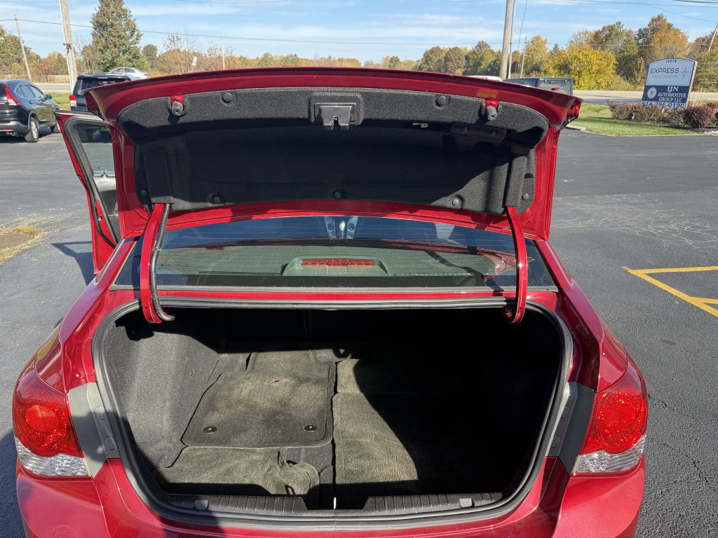 2013 Chevrolet Cruze Image 17