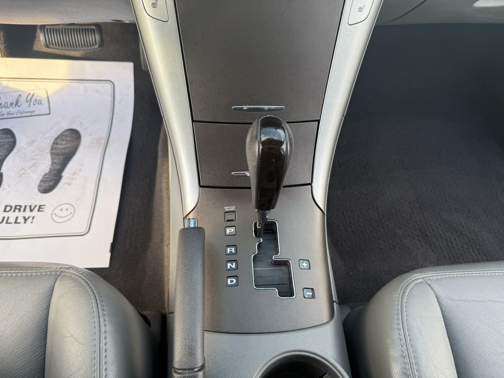 2009 Hyundai Sonata Image 11
