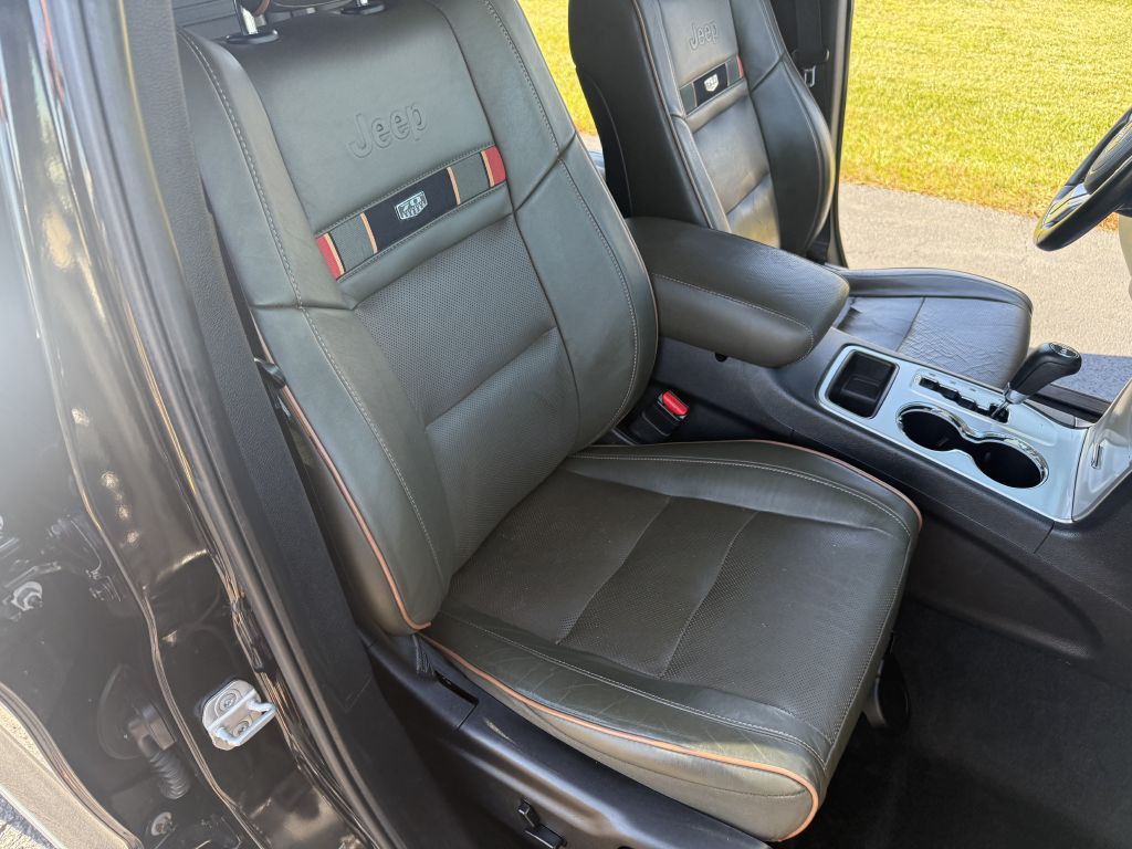 2011 Jeep Grand Cherokee Image 7