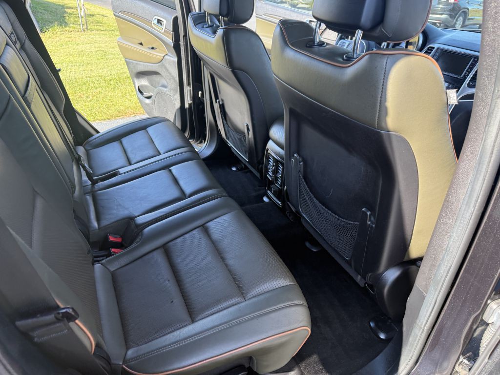 2011 Jeep Grand Cherokee Image 8