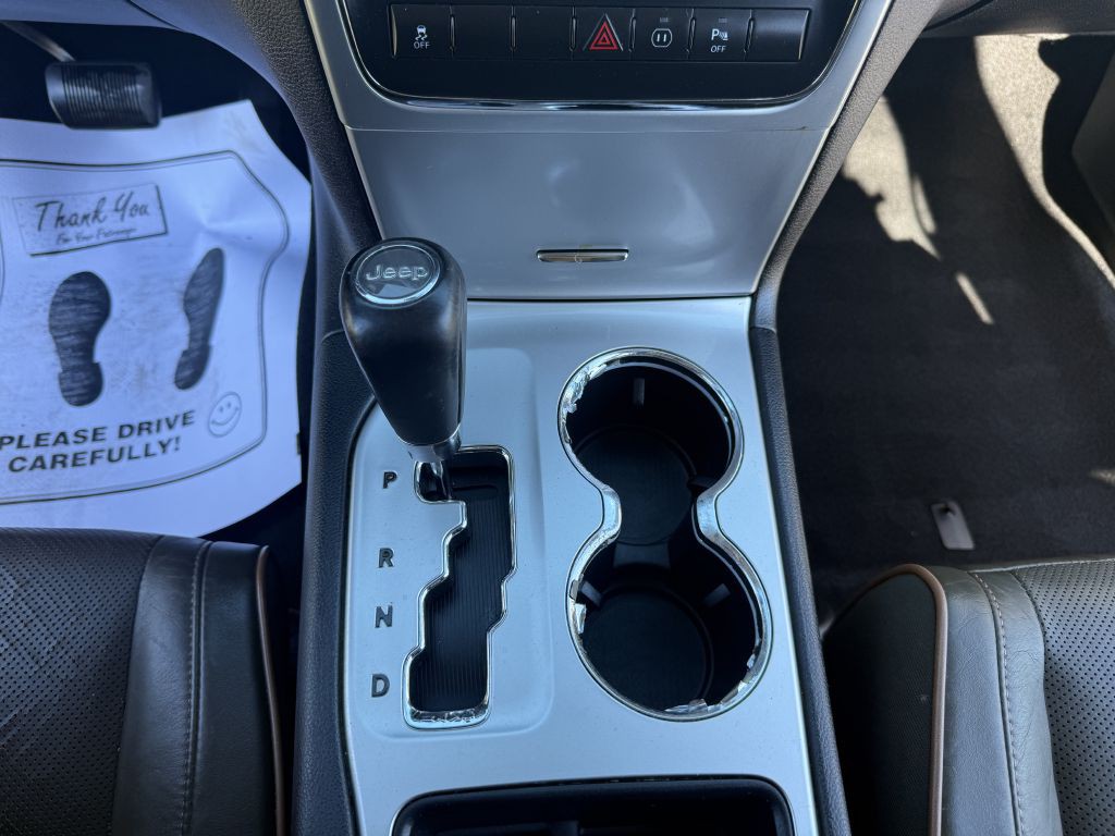 2011 Jeep Grand Cherokee Image 11