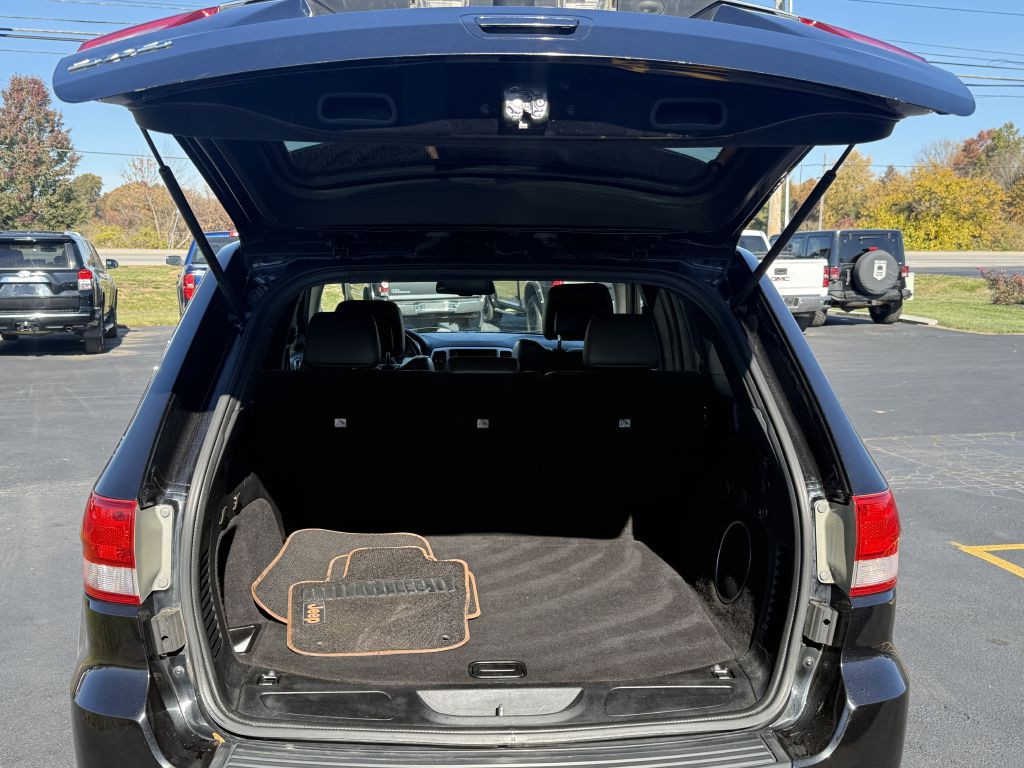 2011 Jeep Grand Cherokee Image 17