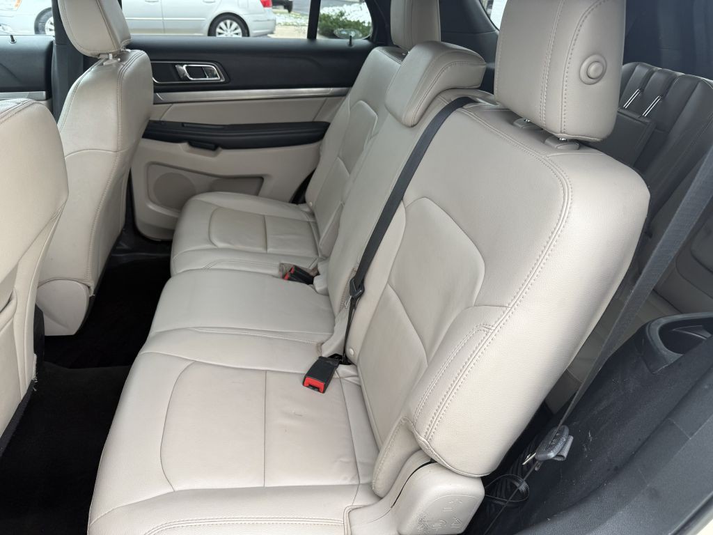 2018 Ford Explorer Image 7