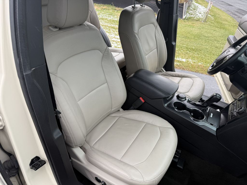 2018 Ford Explorer Image 9