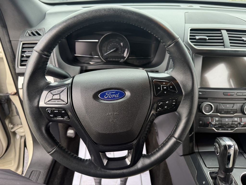 2018 Ford Explorer Image 11