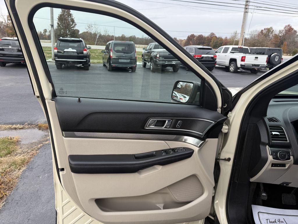 2018 Ford Explorer Image 15