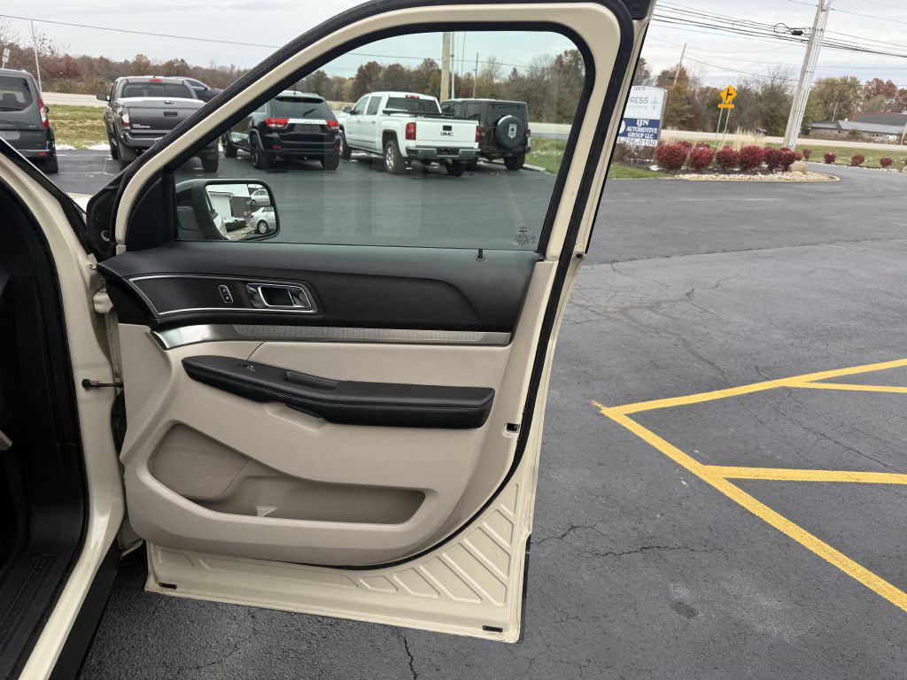 2018 Ford Explorer Image 18
