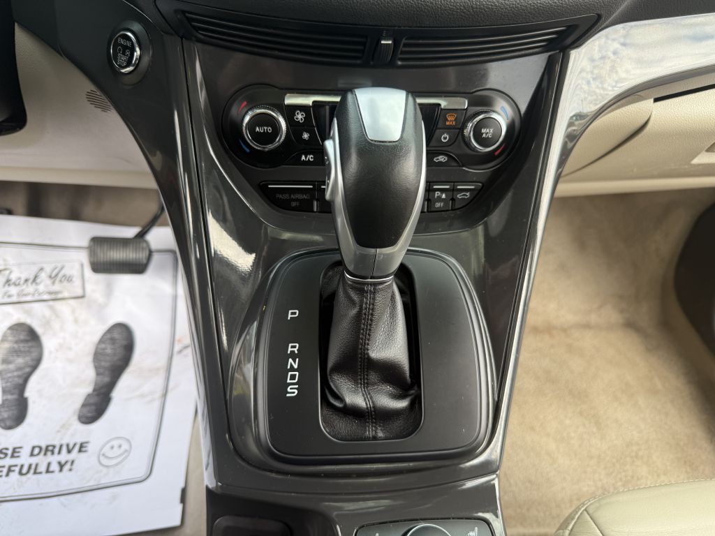 2015 Ford Escape Image 12