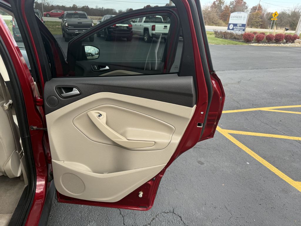 2015 Ford Escape Image 18
