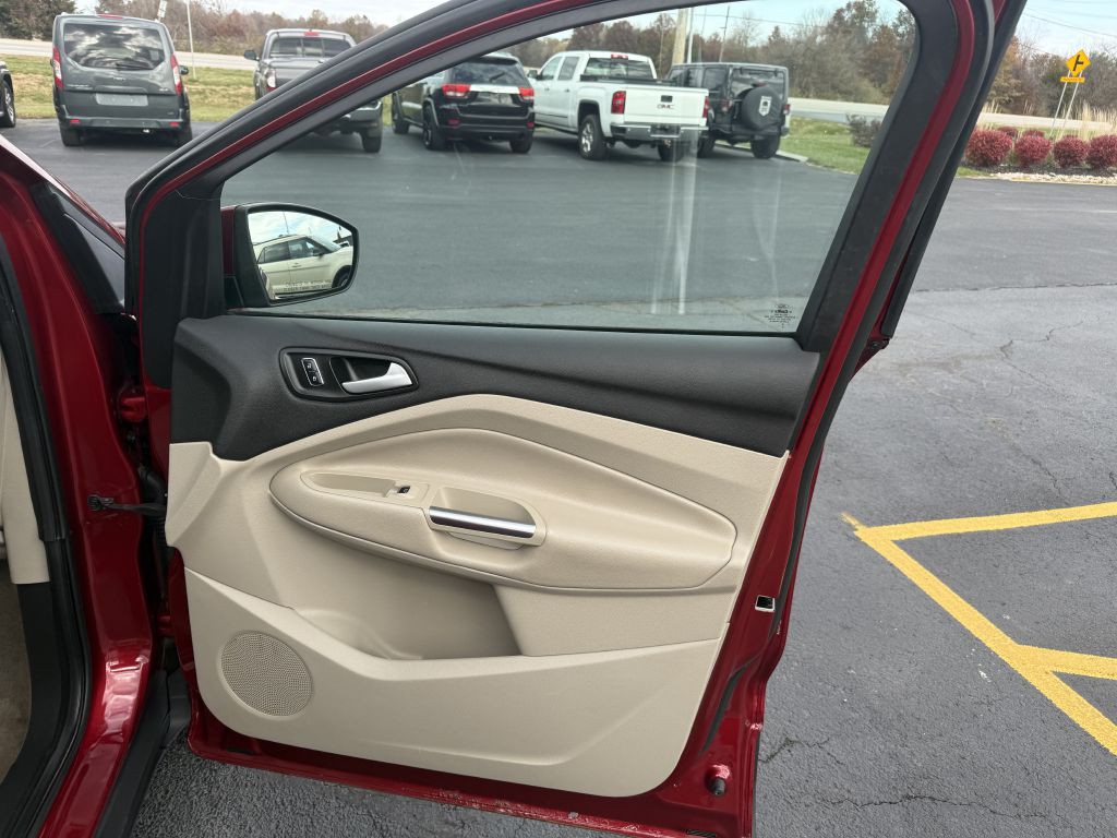 2015 Ford Escape Image 19