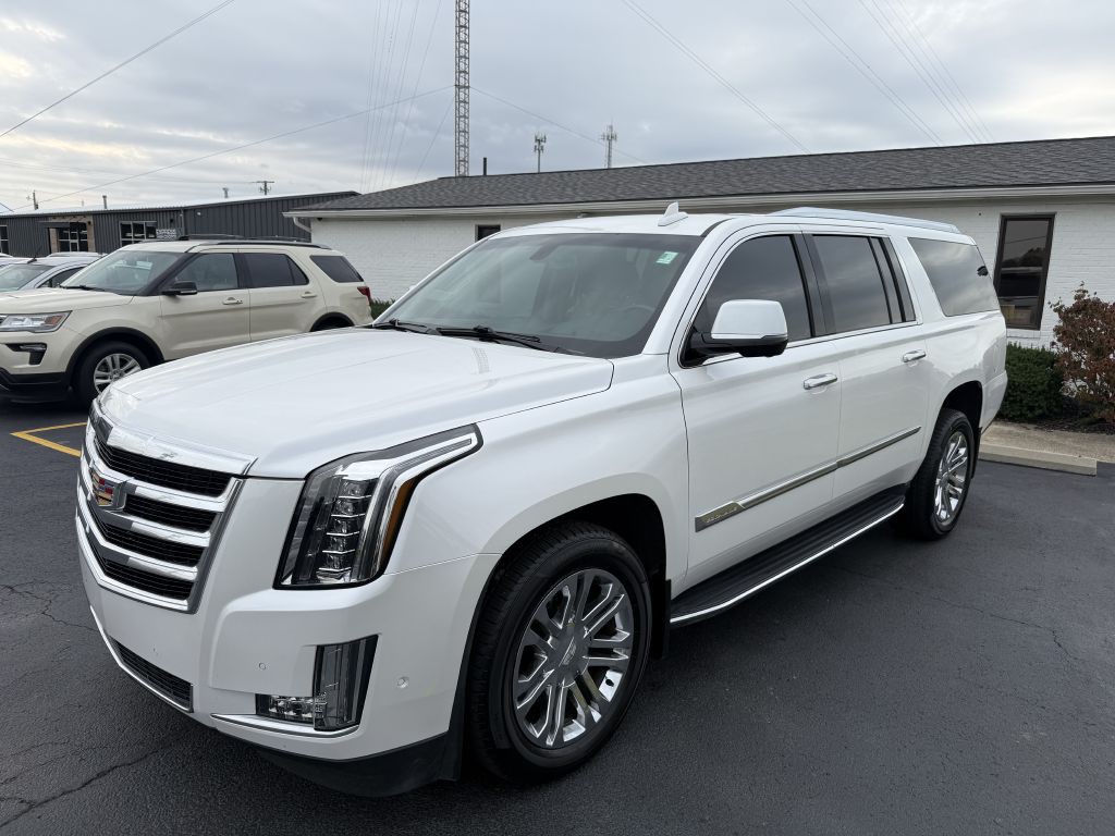 2018 Cadillac Escalade Image 2