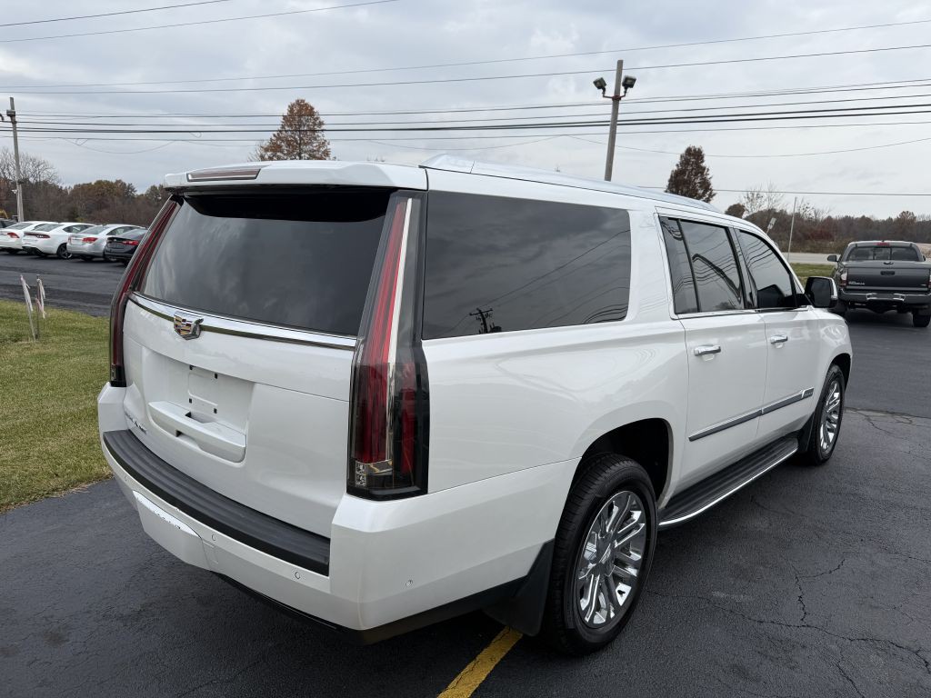 2018 Cadillac Escalade Image 4