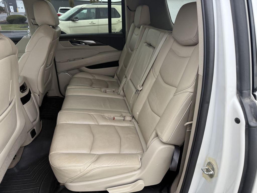 2018 Cadillac Escalade Image 7