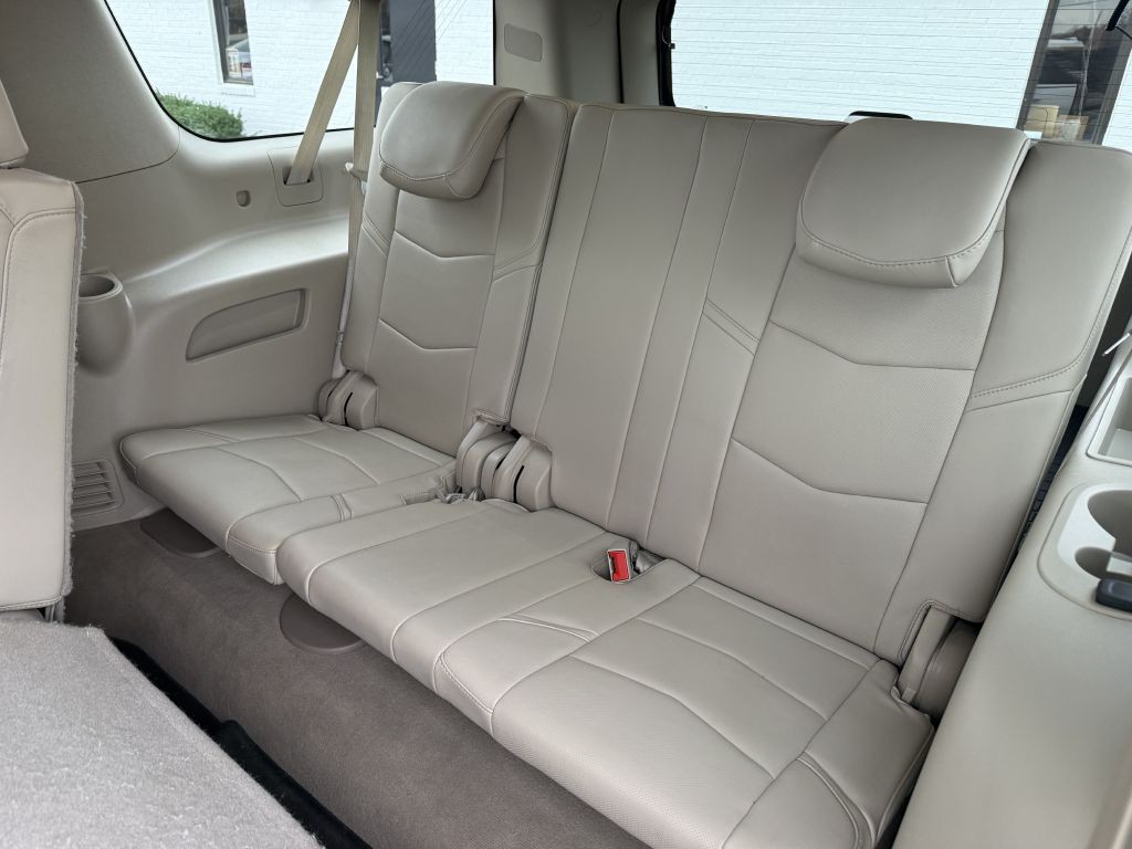 2018 Cadillac Escalade Image 8