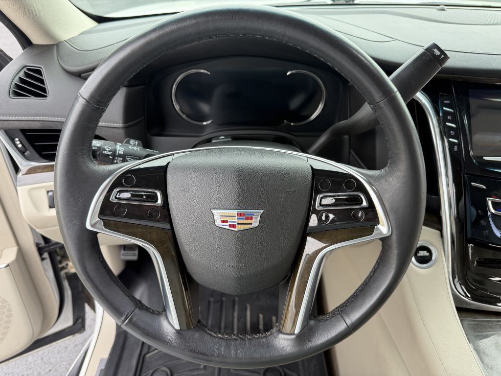 2018 Cadillac Escalade Image 11